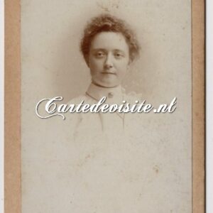 LEEUWARDEN - DE JONG / 006 / dame met ketting