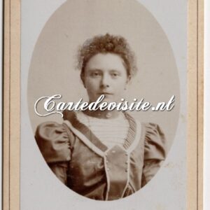 LEEUWARDEN - DE JONG / 006 / jongedame - ovaal portret