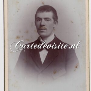 ZH/LEIDEN/BONGENAAR/009-winkelbediende van Grotebrink